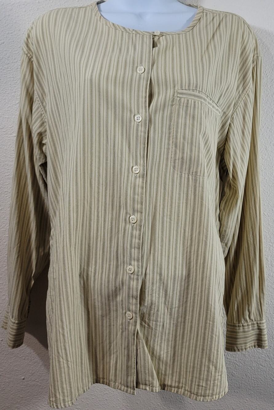 G.H. Bass & Co Beige Pinstripe Button Up Top Large Rounded Collar Long Sleeves